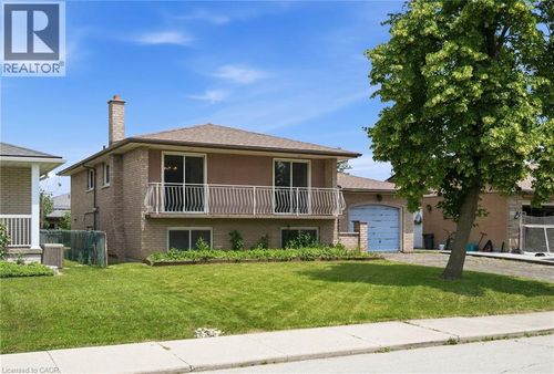 34 Windrush Cres, Hamilton, ON, L8V2K8 | Card Image