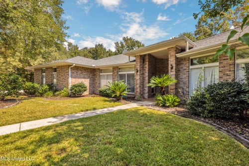 792 Ewa Ct, Diamondhead, MS, 39525-3610 | Card Image