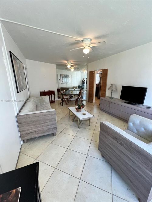 apt-125-18780 Ne 18th Ave, Miami, FL, 33179-4225 | Card Image