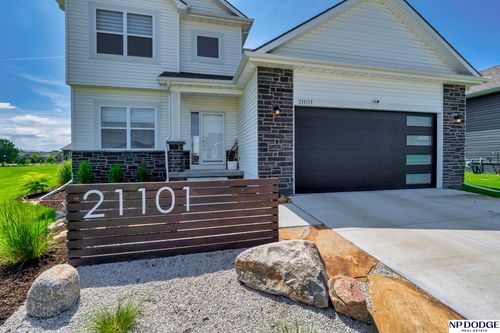 21101 Butler Ave, Elkhorn, NE, 68022-5362 | Card Image