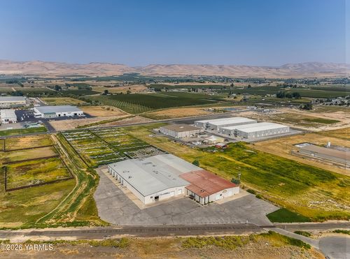 503 W Prospect Rd, Moxee, WA, 98936-9810 | Card Image