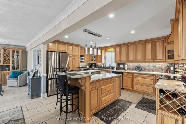 724 Line 3 Rd, House other with 4 bedrooms, 3 bathrooms and 20 parking in Niagara on the Lake ON | Image 14