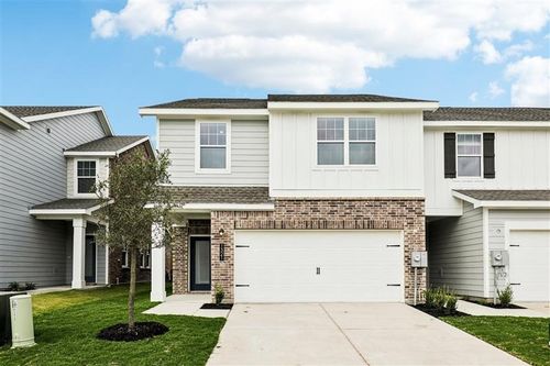 924 Penrose Dr, Cedar Hill, TX, 75104-2917 | Card Image