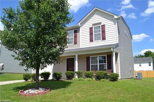 3155 Bushfield Dr, Winston Salem, NC, 27127-4520 | Card Image