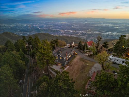 1015 Summit Dr, Crestline, CA, 92325-9142 | Card Image