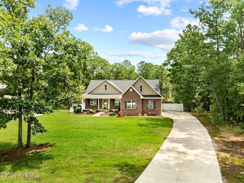 605 Gena Vee Ct, Stella, NC, 28582-9695 | Card Image