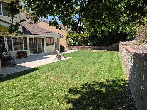 2100 Shady Brook Dr, Thousand Oaks, CA, 91362 | Card Image