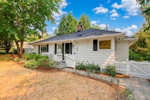 2250 Ne 175th St, Shoreline, WA, 98155-5225 | Card Image