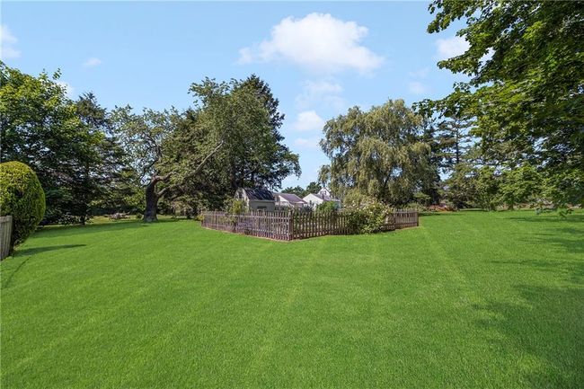 569 Turner Rd, Home with 4 bedrooms, 3 bathrooms and 6 parking in Middletown RI | Image 39