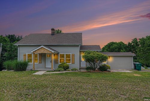 121 W Front St, New Carlisle, IN, 46552-0647 | Card Image