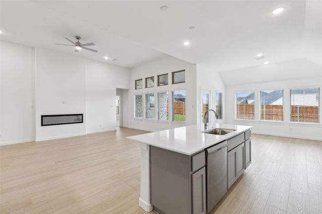 569 Moonrise St, House other with 4 bedrooms, 3 bathrooms and null parking in Waxahachie TX | Image 10