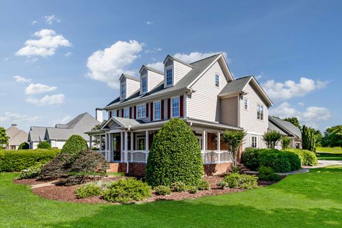 1000 Boxwood Pl, Madison, GA, 30650-5075 | Card Image