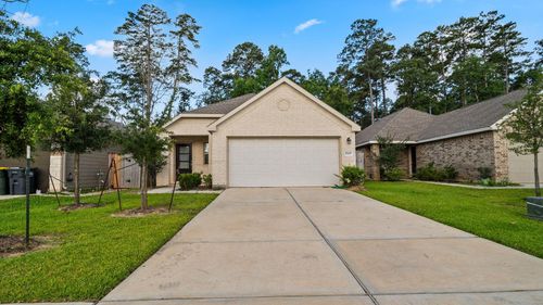 10437 Pineland Drive, Conroe, TX, 77378 | Card Image