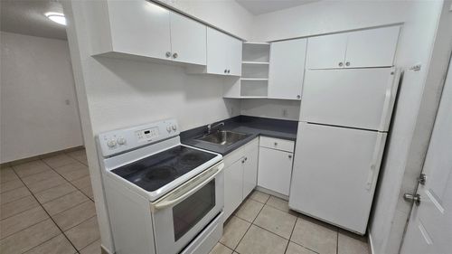 apt-1-16951 Ne 18th Ave, North Miami Beach, FL, 33162-3050 | Card Image