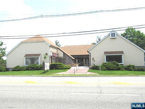 41 Sylvan Ave, Englewood Cliffs, NJ, 07632-2429 | Card Image