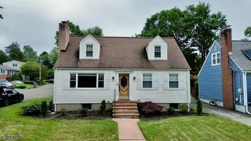 6 Wakeman St, West Orange, NJ, 07052-2115 | Card Image