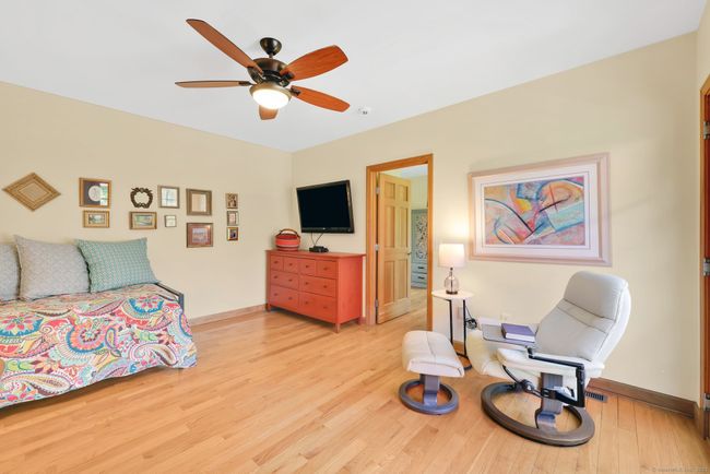 First Floor Bedroom Suite | Image 17