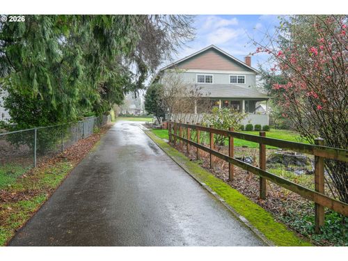 15808 Se Arista Dr, Milwaukie, OR, 97267-3808 | Card Image