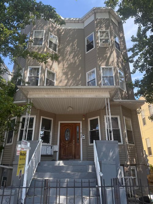 1-162 Clerk St, Jersey City, NJ, 07305-4441 | Card Image