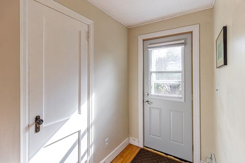 545 E Wilson St, Ely, MN, 55731-1550 | Card Image