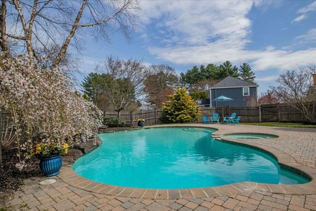 15 Helen Ln, House other with 4 bedrooms, 3 bathrooms and 4 parking in Walpole MA | Image 30