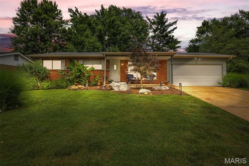 5 Heathwood Ln, Fenton, MO, 63026-3116 | Card Image