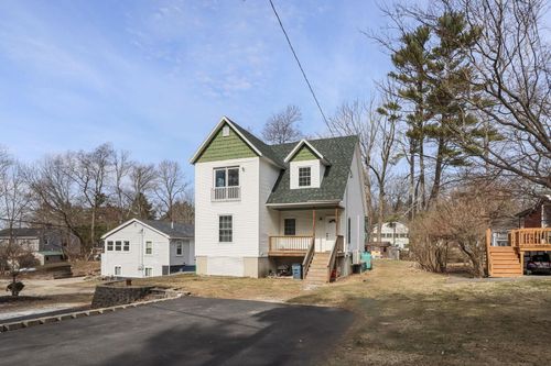 17 Trues Pkwy, Sandown, NH, 03873-2713 | Card Image