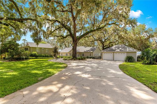12360 E Highway 25, OCKLAWAHA, FL, 32179-5113 | Card Image