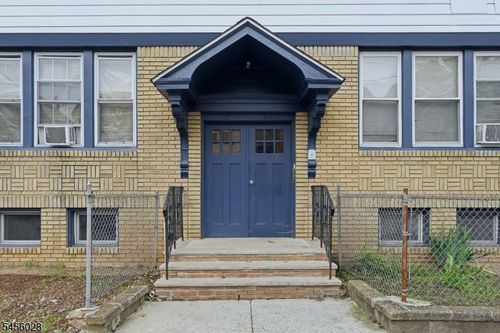 66 Halstead St, Newark, NJ, 07106-4139 | Card Image