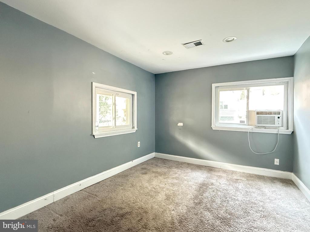 Residential in CAPITOL HEIGHTS 4