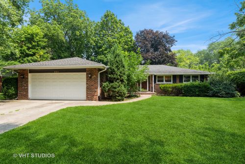 826 Crestfield Ave, Libertyville, IL, 60048-3018 | Card Image