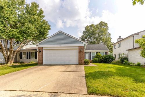 713 N Lakeside Dr, Vernon Hills, IL, 60061-2613 | Card Image