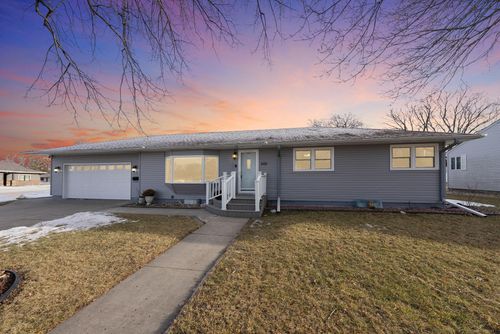 1101 7th Ave Sw, Pipestone, MN, 56164-1044 | Card Image