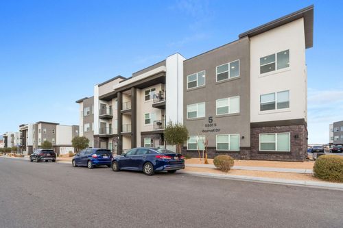unit-5302-5801 S Garnet Dr, St. George, UT, 84790-2654 | Card Image