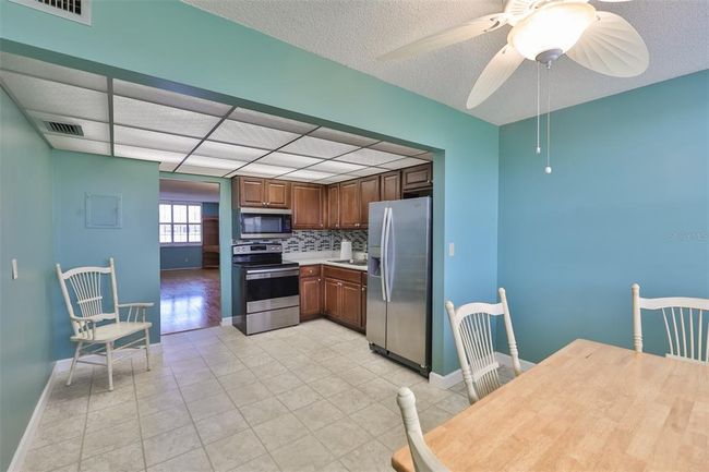 APT-324 - 4915 Bay St Ne, Condo with 2 bedrooms, 2 bathrooms and null parking in ST PETERSBURG FL | Image 6