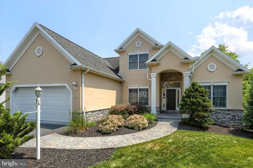 111 Windrush Ln, MECHANICSBURG, PA, 17055-9236 | Card Image
