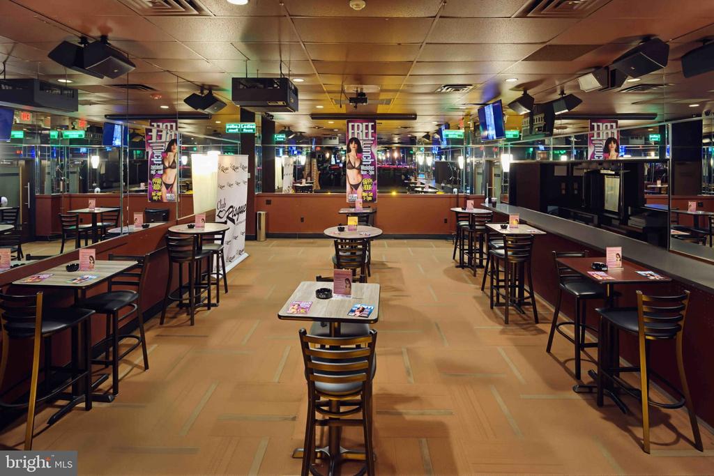 Commercial Sale in PHILADELPHIA 4