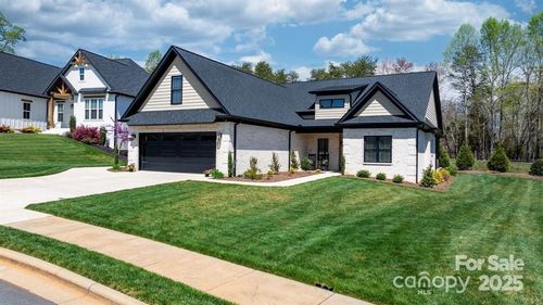 4210 Holly Cir Ne, Conover, NC, 28613-9424 | Card Image