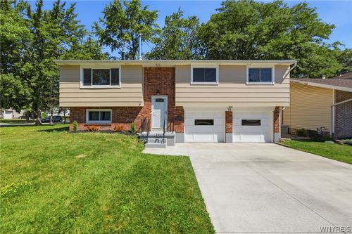 35 Tomcyn Dr, Amherst, NY, 14221-3014 | Card Image
