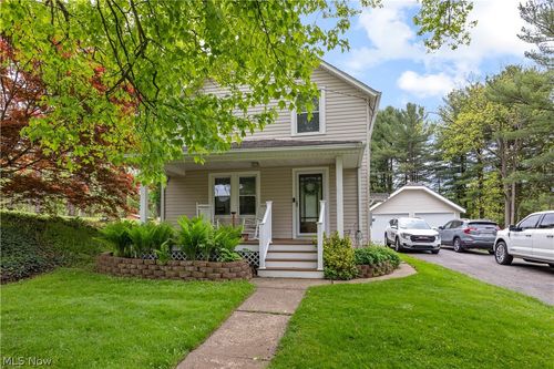2462 Myersville Rd, Green, OH, 44685-8331 | Card Image