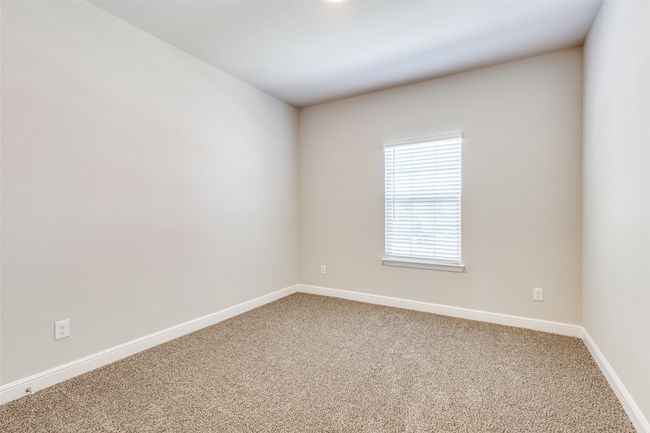 1036 Kirkham Way, House other with 5 bedrooms, 3 bathrooms and null parking in Justin TX | Image 18