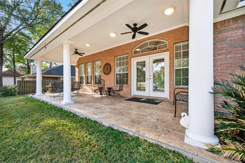 13 Wedgewood Blvd, Conroe, TX, 77304-1349 | Card Image