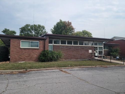1011 W Main St, Buffalo, MO, 65622 | Card Image