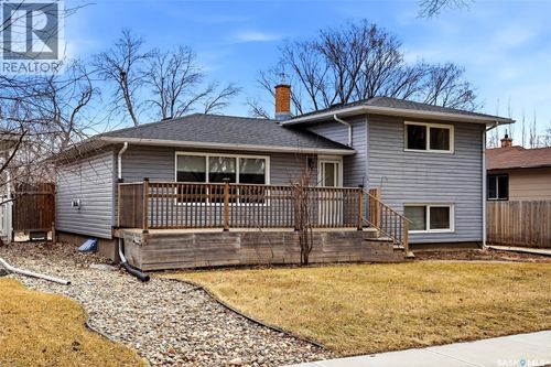 25 Knowles Cres, Regina, SK, S4S4N9 | Card Image