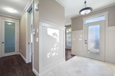 1404 21 Ave Nw, Home with 4 bedrooms, 3 bathrooms and 2 parking in Calgary AB | Image 3