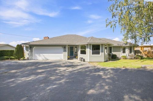 1104 Fellows Dr, Yakima, WA, 98908-2204 | Card Image