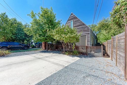 304 W Milton St, Austin, TX, 78704-3018 | Card Image