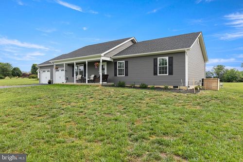 143 Meadow Dr, EDINBURG, VA, 22824-2922 | Card Image