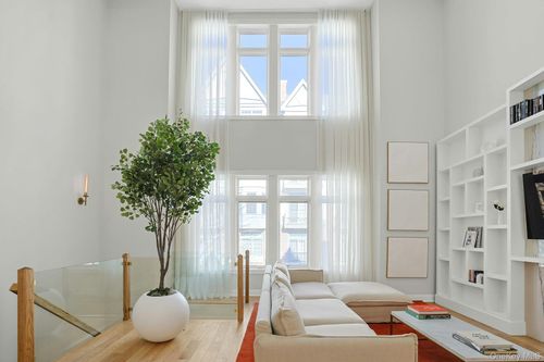 l4-56 1st St, Pelham, NY, 10803-1437 | Card Image