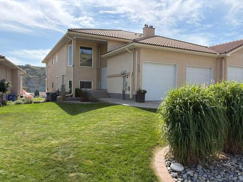 b-410 Canyon Blvd W, Lethbridge, AB, T1K6V2 | Card Image